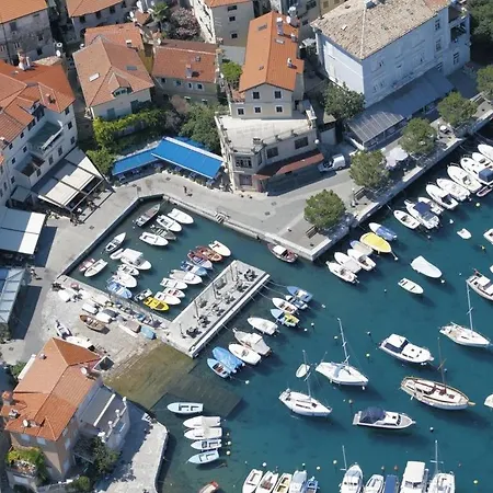 Appartement In With Sea View, Balcony, Air Conditioning, Wifi 5025-2 Ika