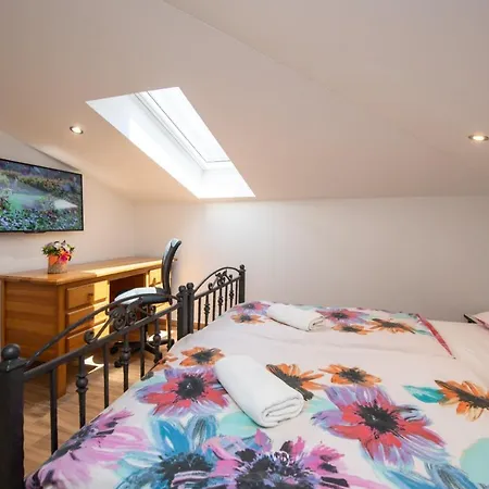 In With Sea View, Balcony, Air Conditioning, Wifi 5025-2 Lejlighed Ika