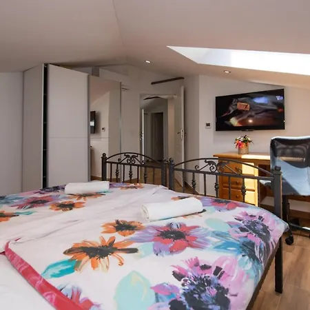 Lejlighed In With Sea View, Balcony, Air Conditioning, Wifi 5025-2 *
