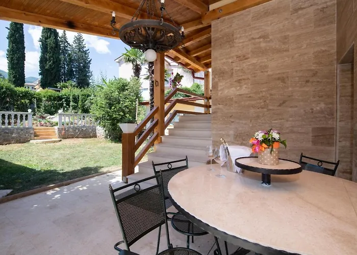 In With Sea View, Balcony, Air Conditioning, Wifi 5025-2 * איקה